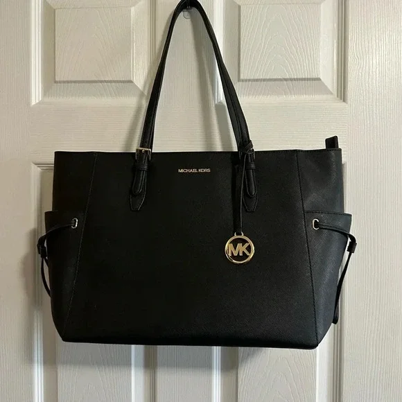 NWOT Michael Kors Gilly Large Black Saffiano Leather Tote (see description) - Picture 3 of 7